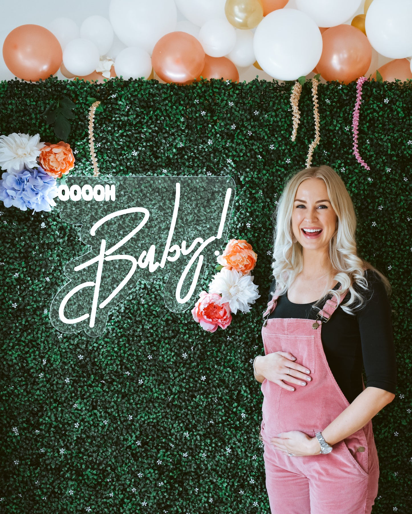 Oh Baby! - Neon Rental
