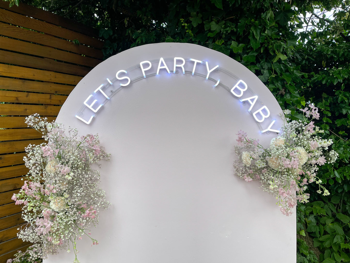 Let's Party, Baby - Neon Rental